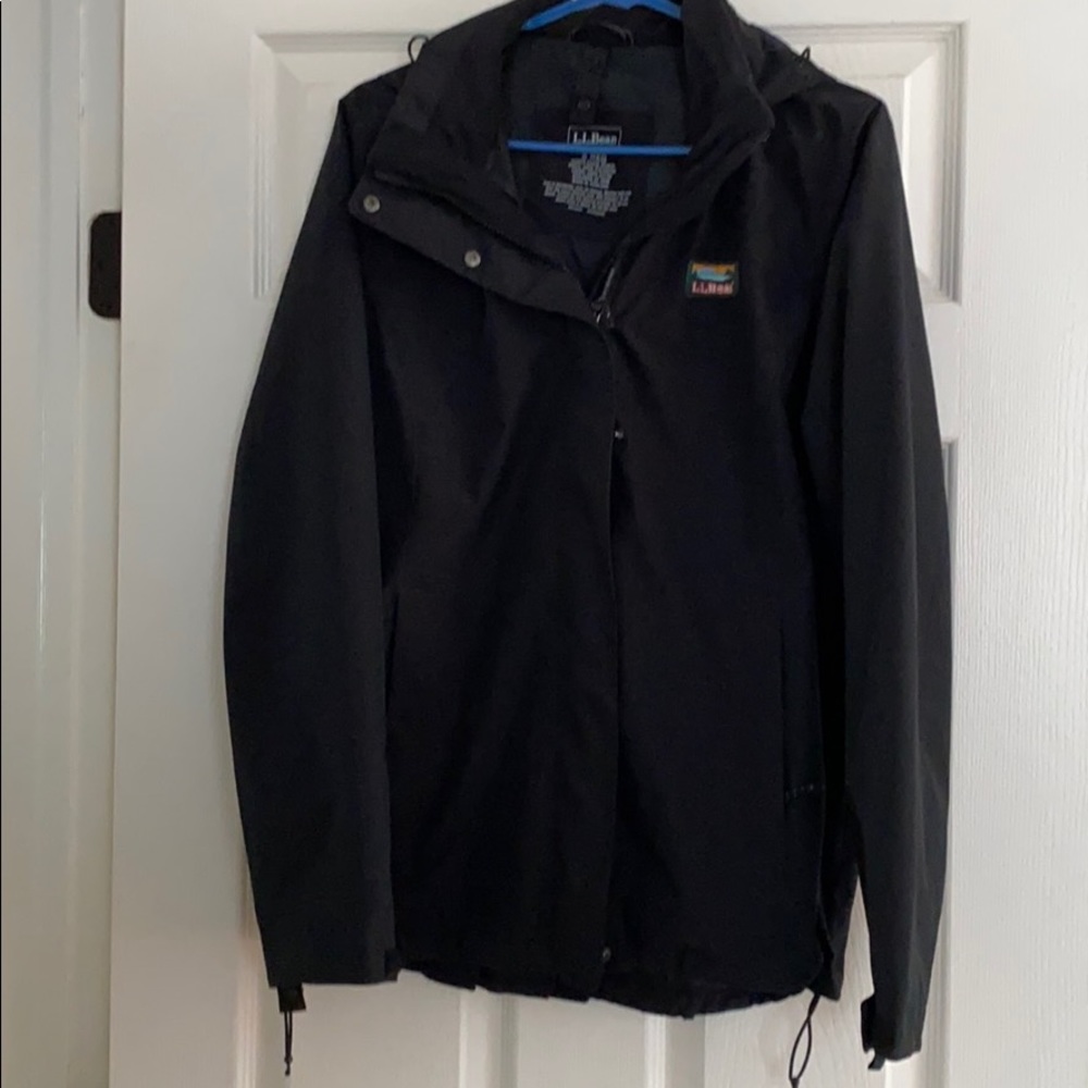 L.L. Bean black shell
